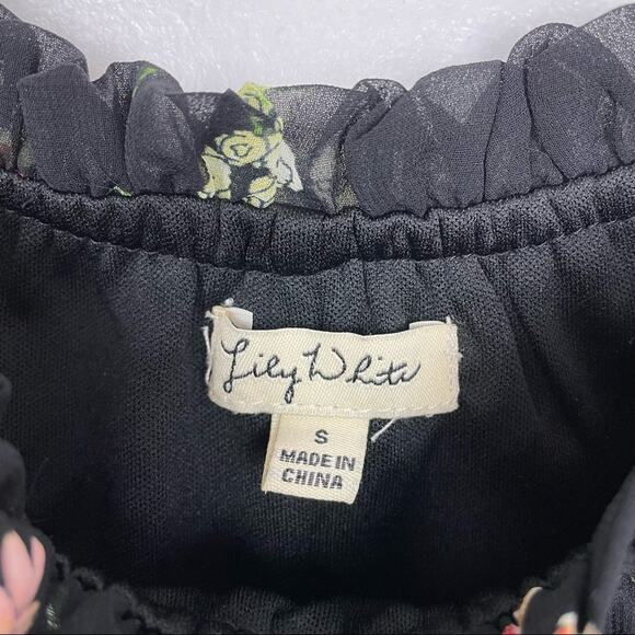 Lily White | Floral Blouse Tropical Black Small - Picture 4 of 5